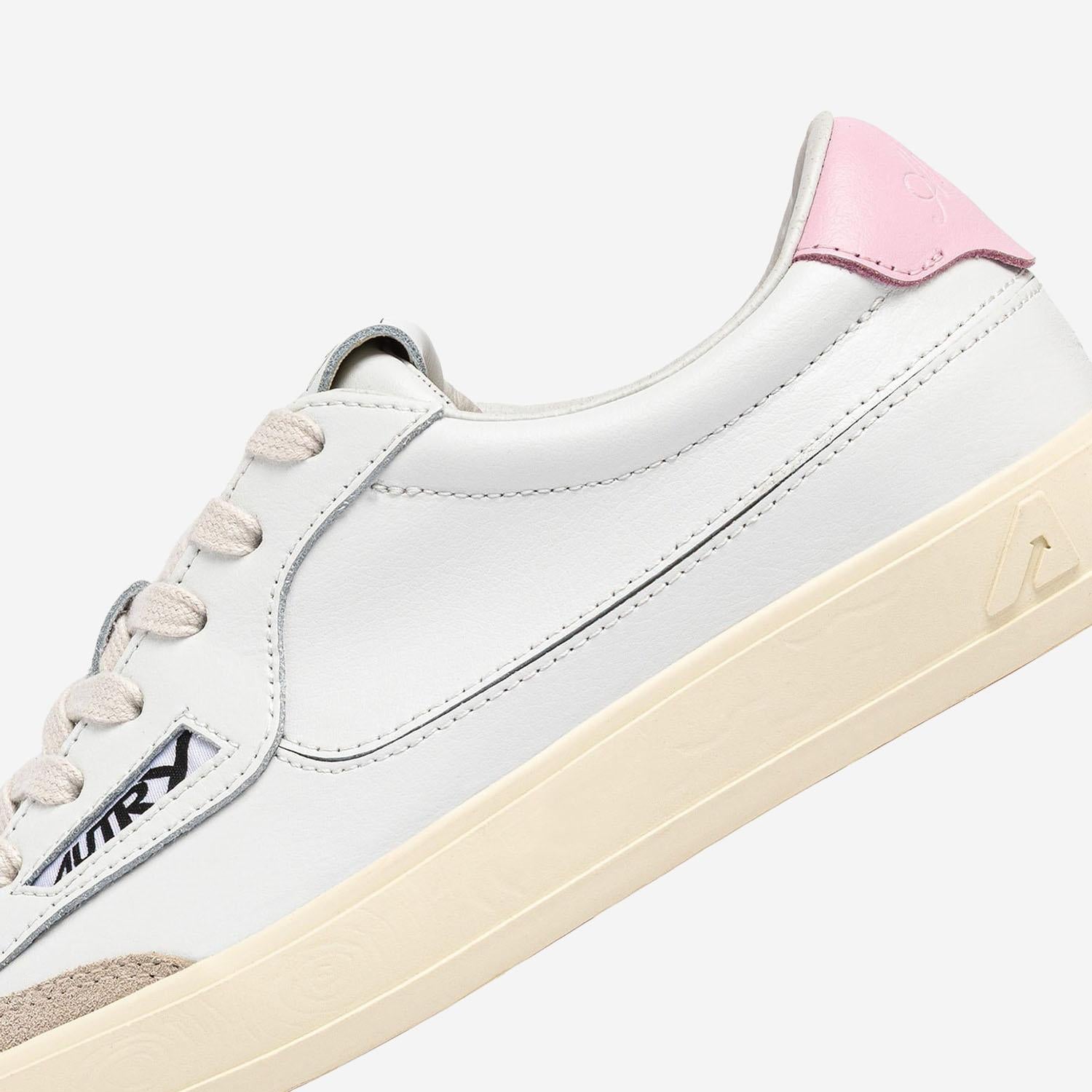 SNEAKERS WINDSCAPE LOW SCLWUK04 LEATSUEWHTFAIRYTALE AUTRY 