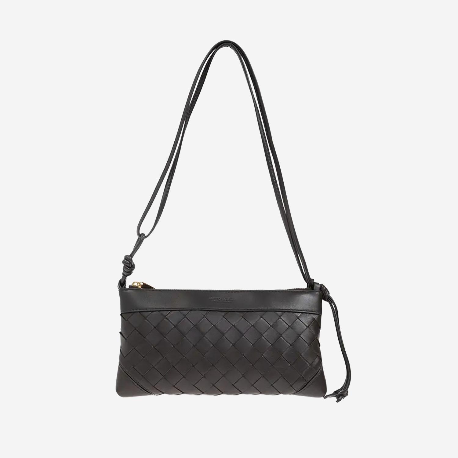 BORSA A SPALLA IN PELLE 837574 VCPP12132 BOTTEGA VENETA 