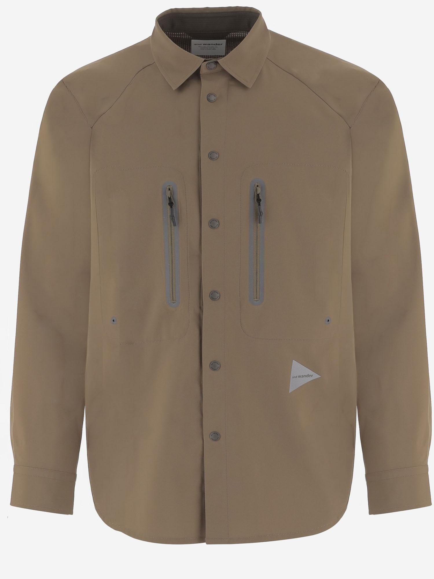 CAMICIA IN NYLON CON PANNELLO POSTERIORE A CONTRASTO 5746953019 182 AND WANDER 
