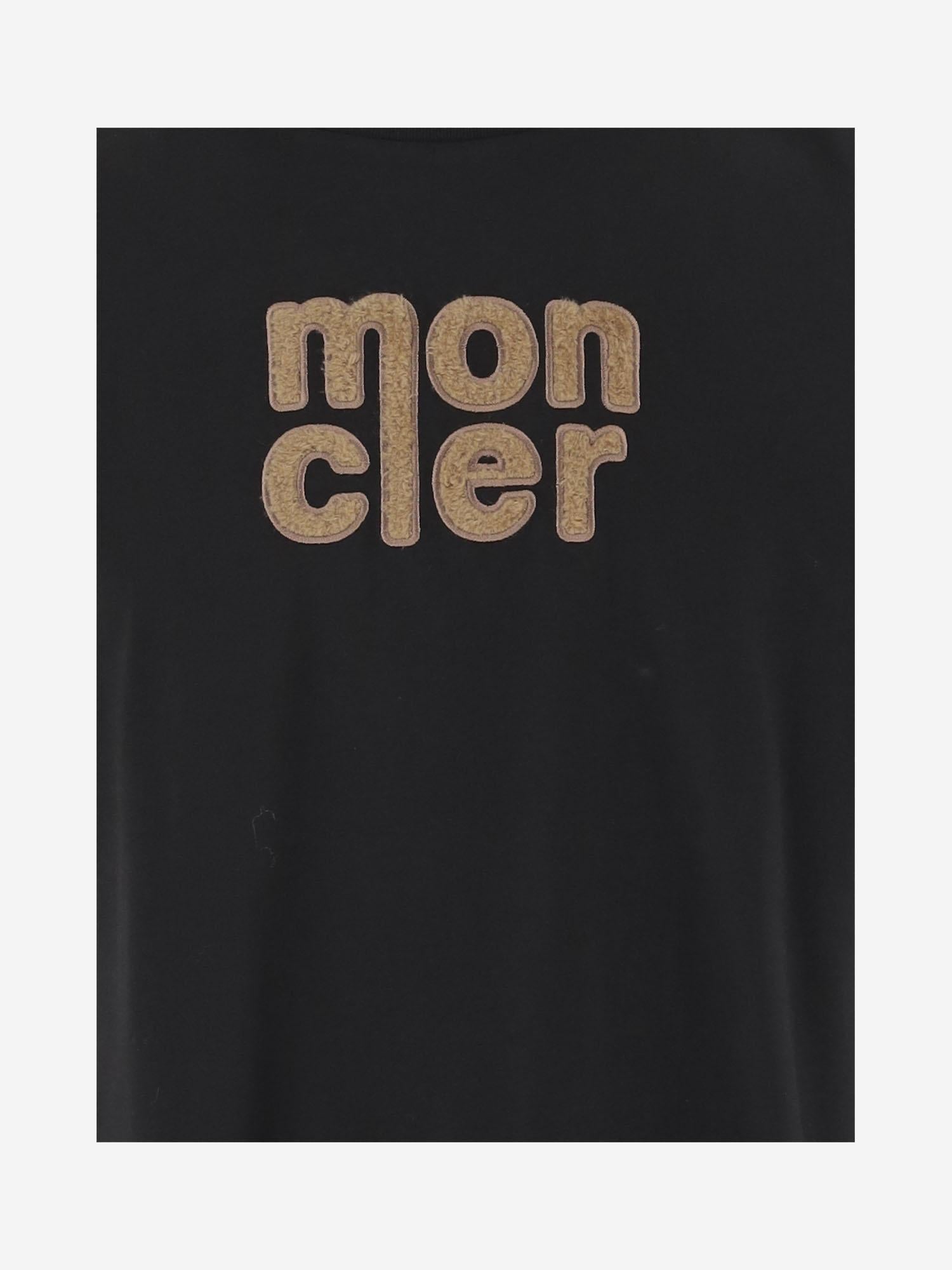 T-SHIRT IN COTONE CON LOGO TEDDY 8C00028 89AUO999 MONCLER 