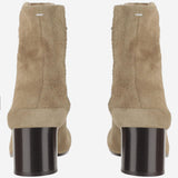 Stivaletti Tabi in pelle scamosciata S58WU0246 P8270T2077 MAISON MARGIELA 