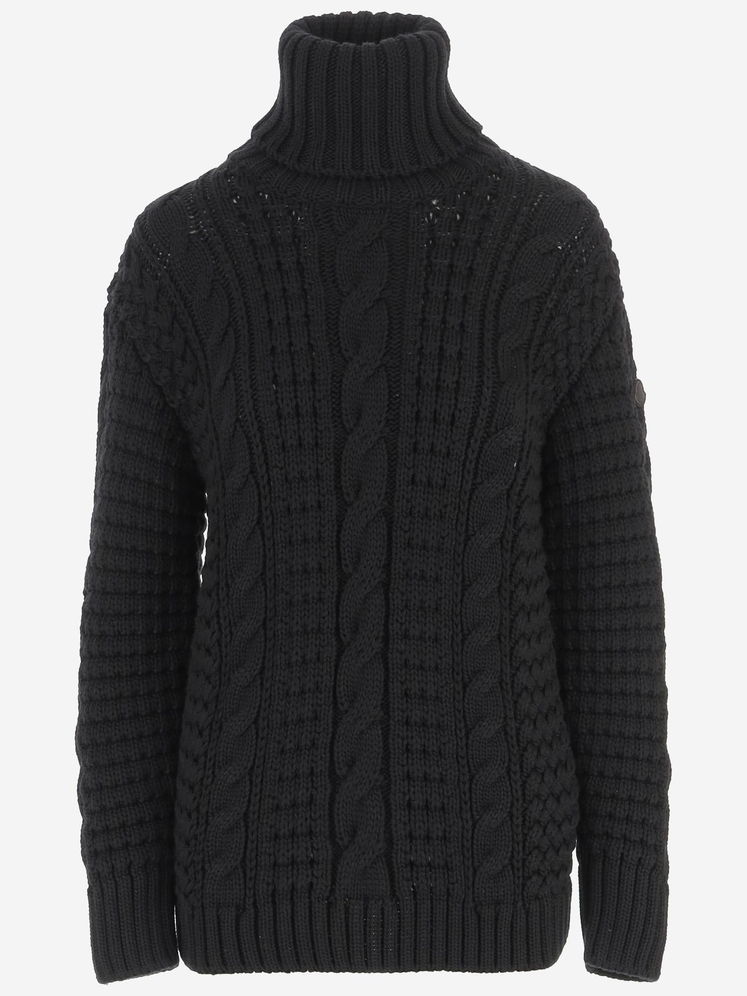 MAGLIONE IN LANA VERGINE 9F00002M6727 999 MONCLER 