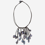 COLLANA in suede CON perle nere VNMVN WHITEROSEGRIGIO MELA 