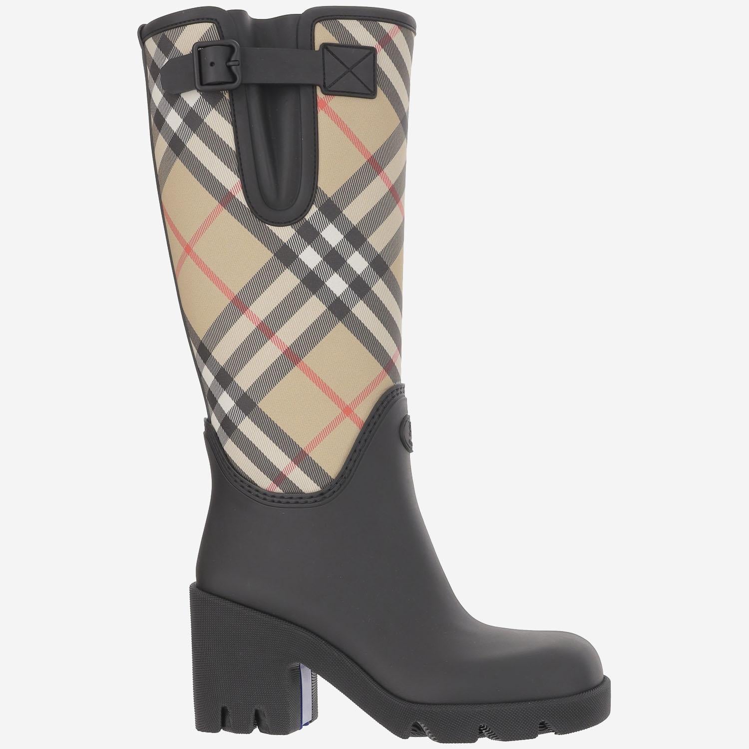 Stivali alti con Marsh Stamp 8111680 BLACK BURBERRY 