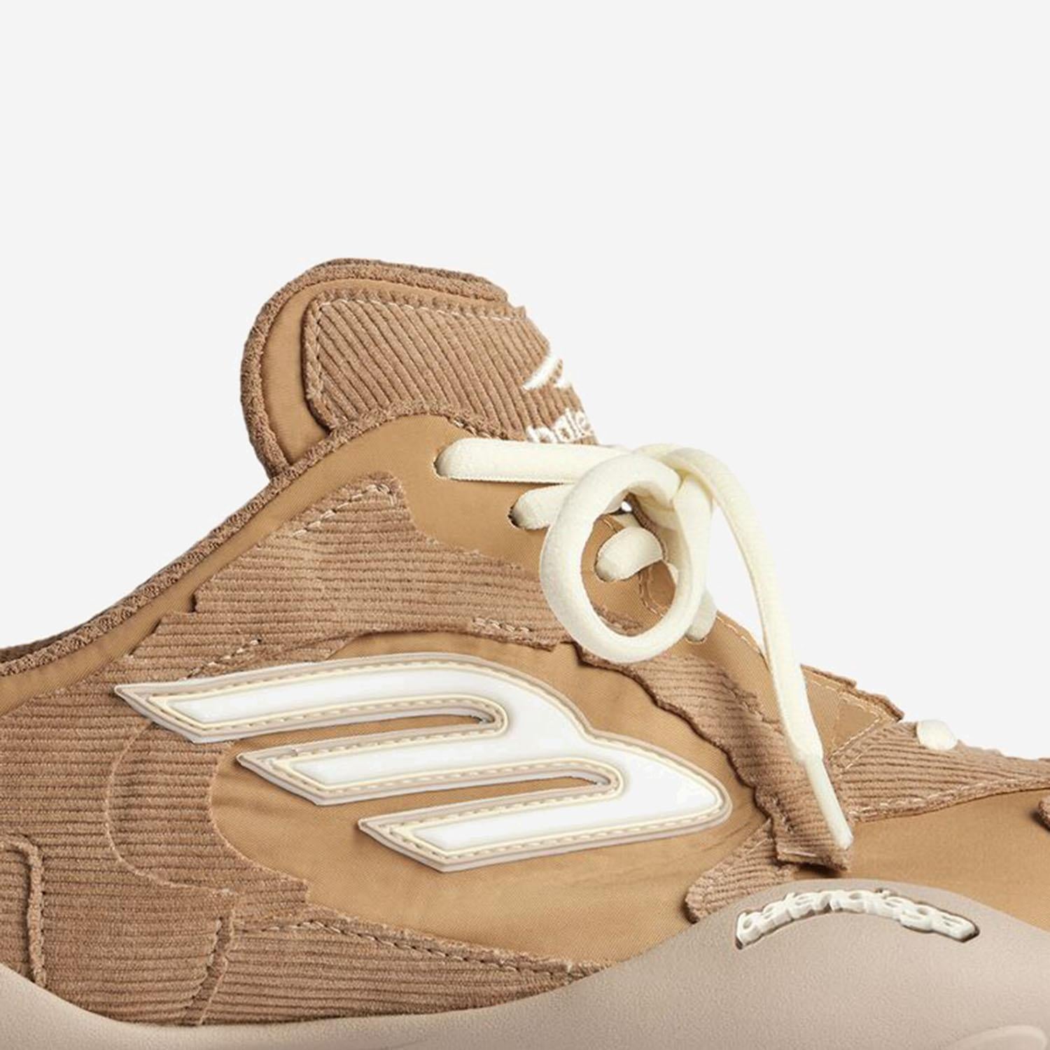 Sneakers Monday Ultra 853508 WMNDI9990 BALENCIAGA 