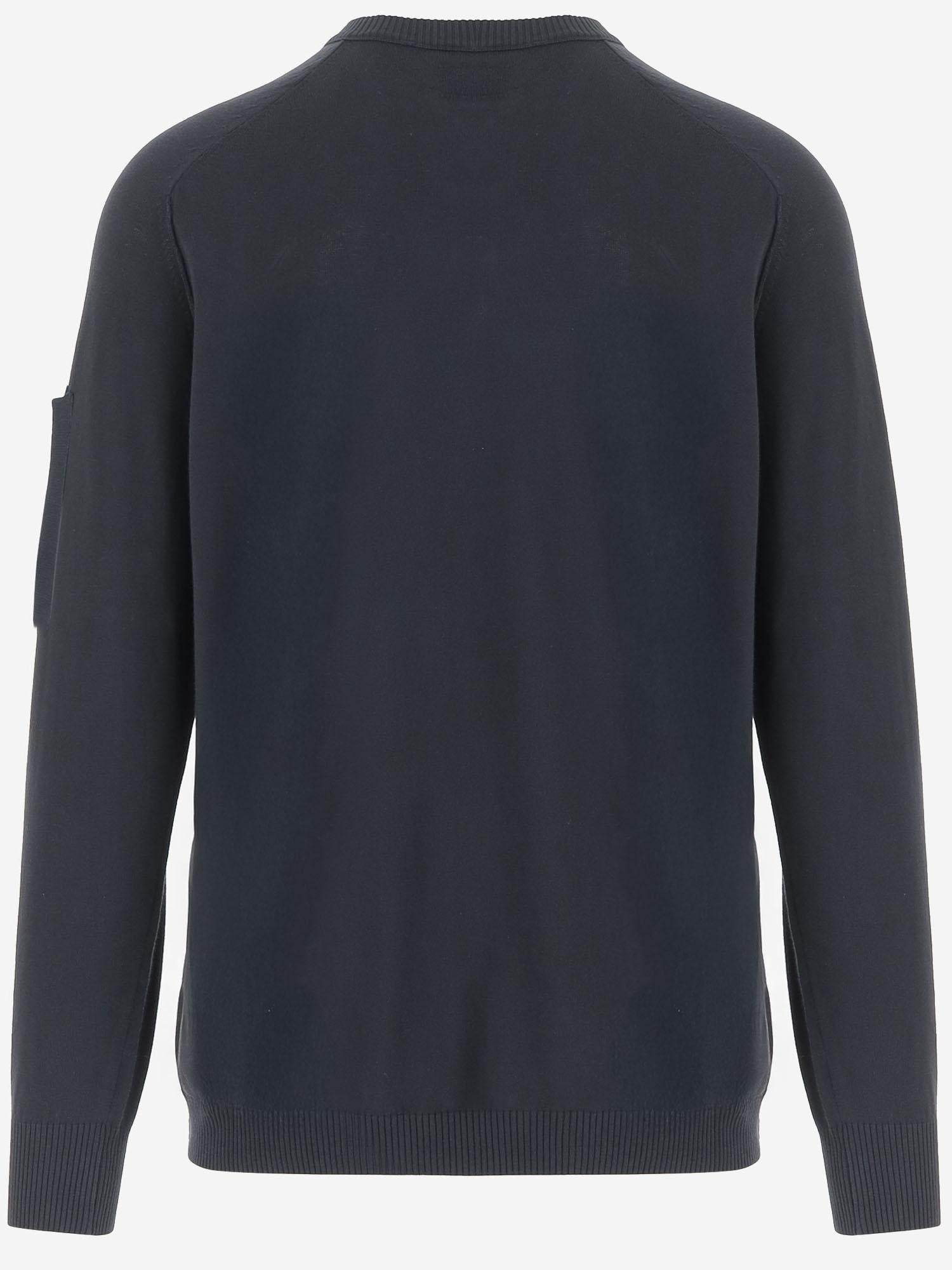 MAGLIA IN COTONE CON LOGO 20CMKN105A 006323O888 CP COMPANY 