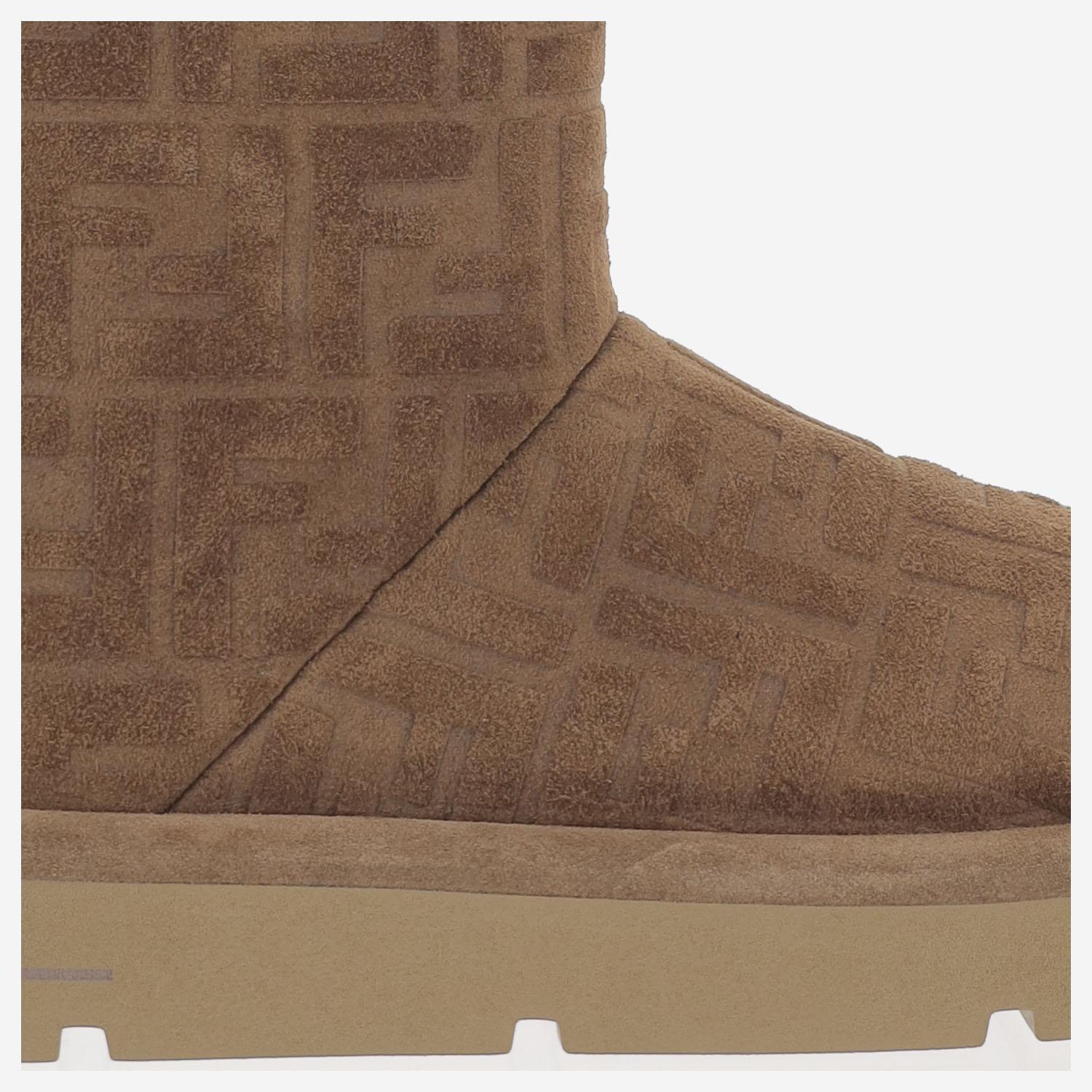 Apres Chic in camoscio FF 8T8606 ASA1F0C23 FENDI 