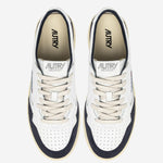 SNEAKERS MEDALIST LOW IN PELLE AULMFT07 SOFLEASUEWHTOCEAN AUTRY 