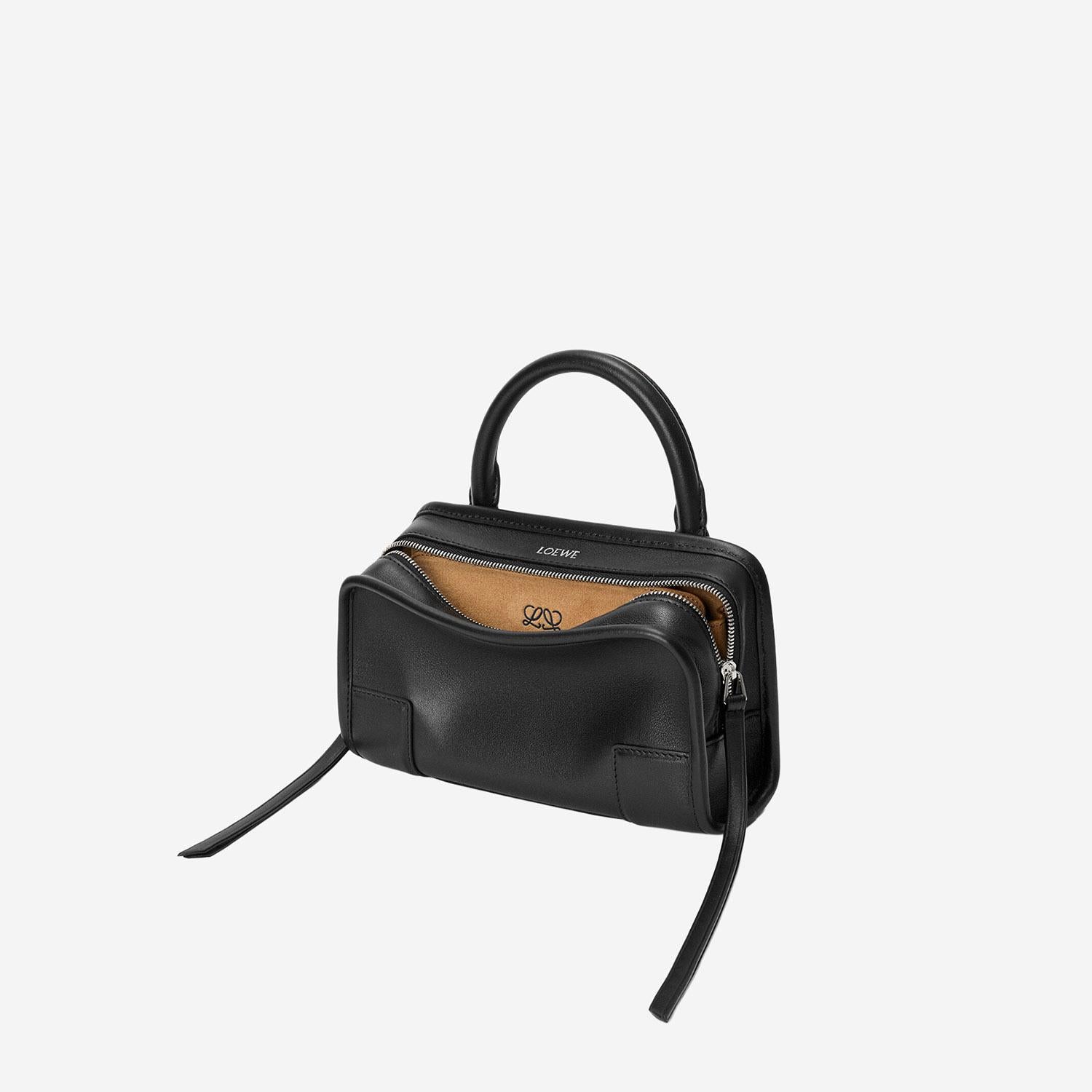 BORSA AMAZONA 180 MINI IN PELLE A039AS4 X121100 LOEWE 