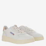 SNEAKERS MEDALIST LOW AULMLL26 LEATLEATWHTPRORANGE AUTRY 