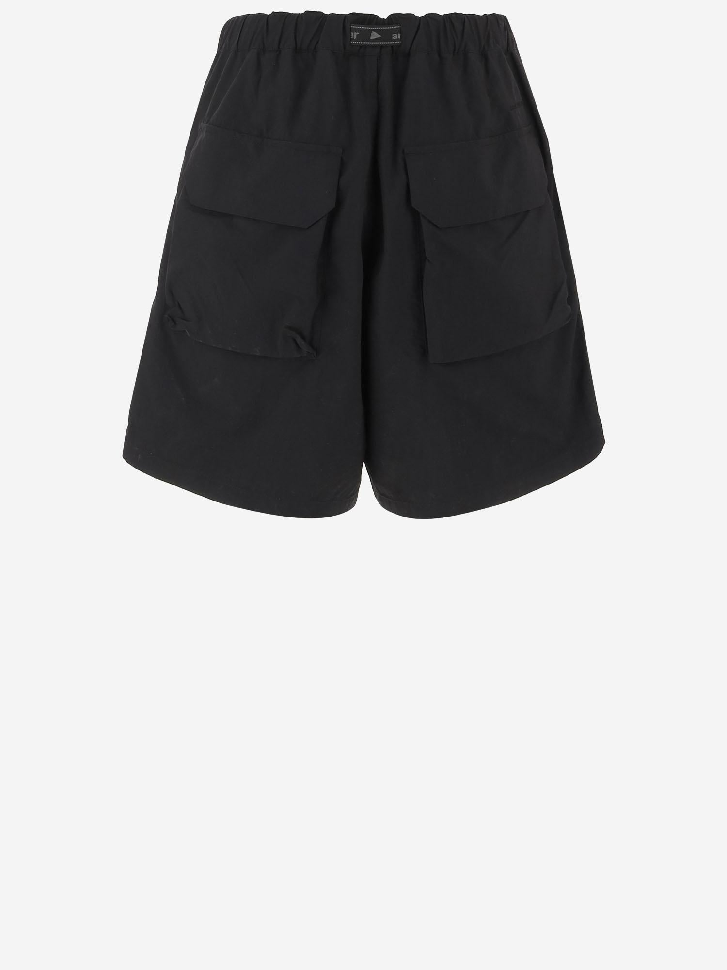 PANTALONI CORTI IN NYLON 5746182046 010 AND WANDER 