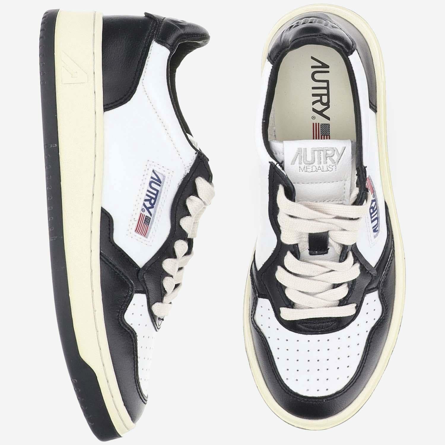 SNEAKERS MEDALIST COLOR-BLOCK AULWWB01 WHTBLK AUTRY 