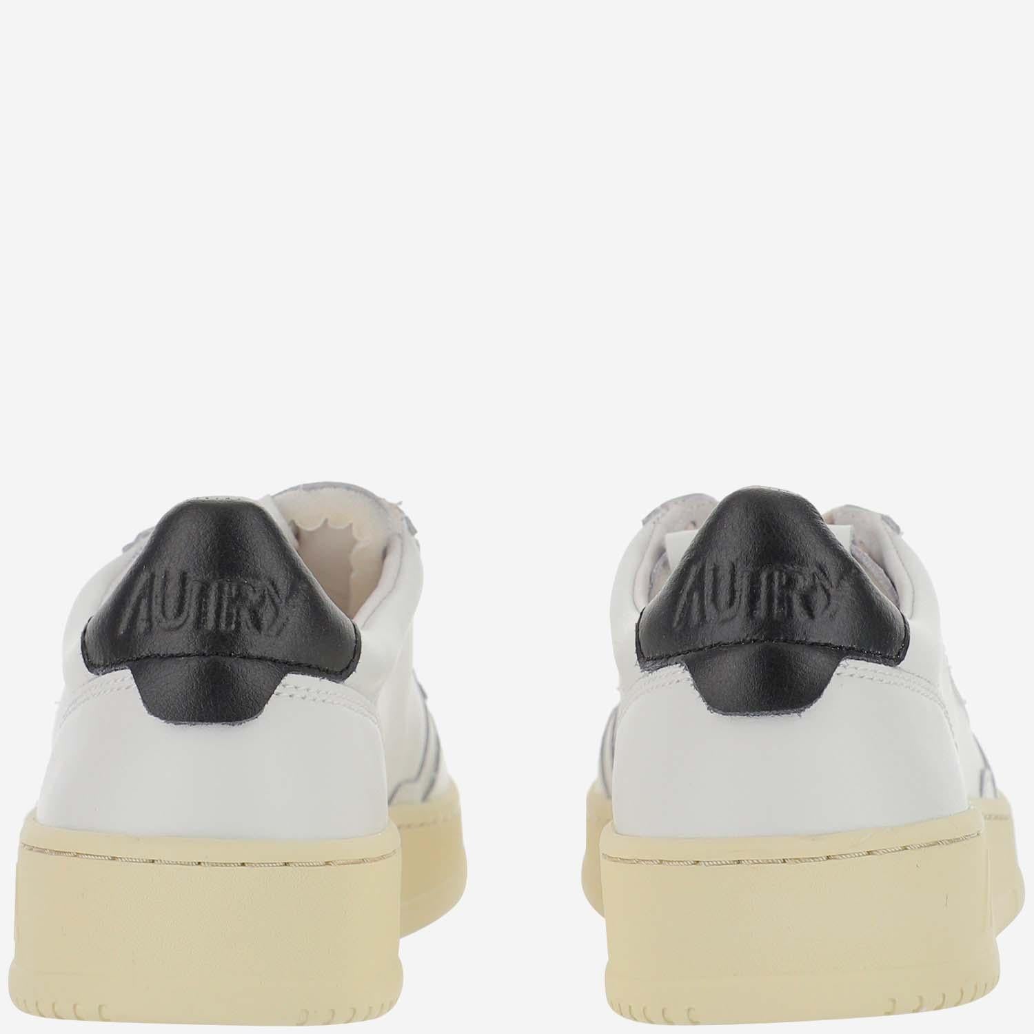 SNEAKERS MEDALIST LOW AULMLL22 LEATLEATWHTBLACK AUTRY 