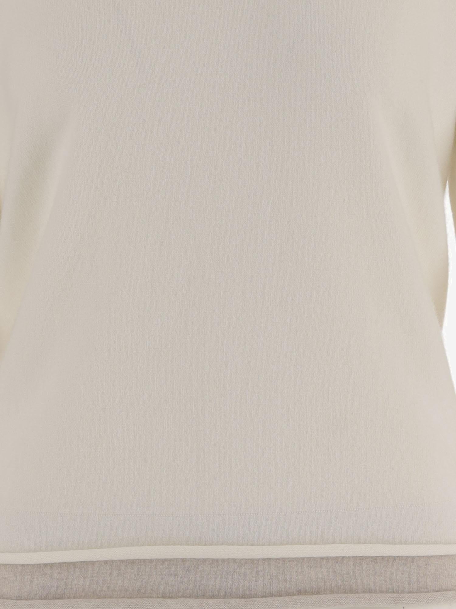 MAGLIONE IN CASHMERE CON BORDI A CONTRASTO KNJP24243 315 ARCH4 