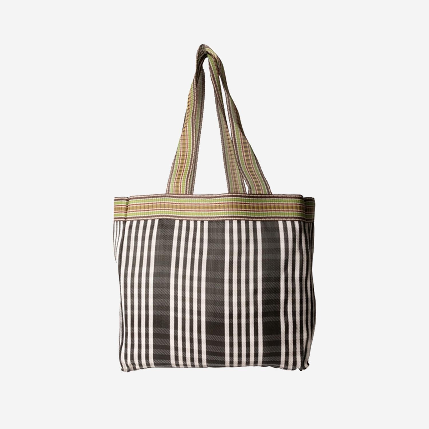 BORSA SHOPPING CON MOTIVO A RIGHE AU820993 08BLACK/WHITE EJA 