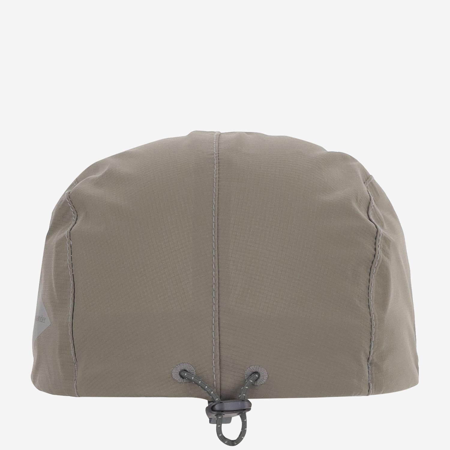 CAPPELLO DA BASEBALL IN NYLON 5746986156 020 AND WANDER 