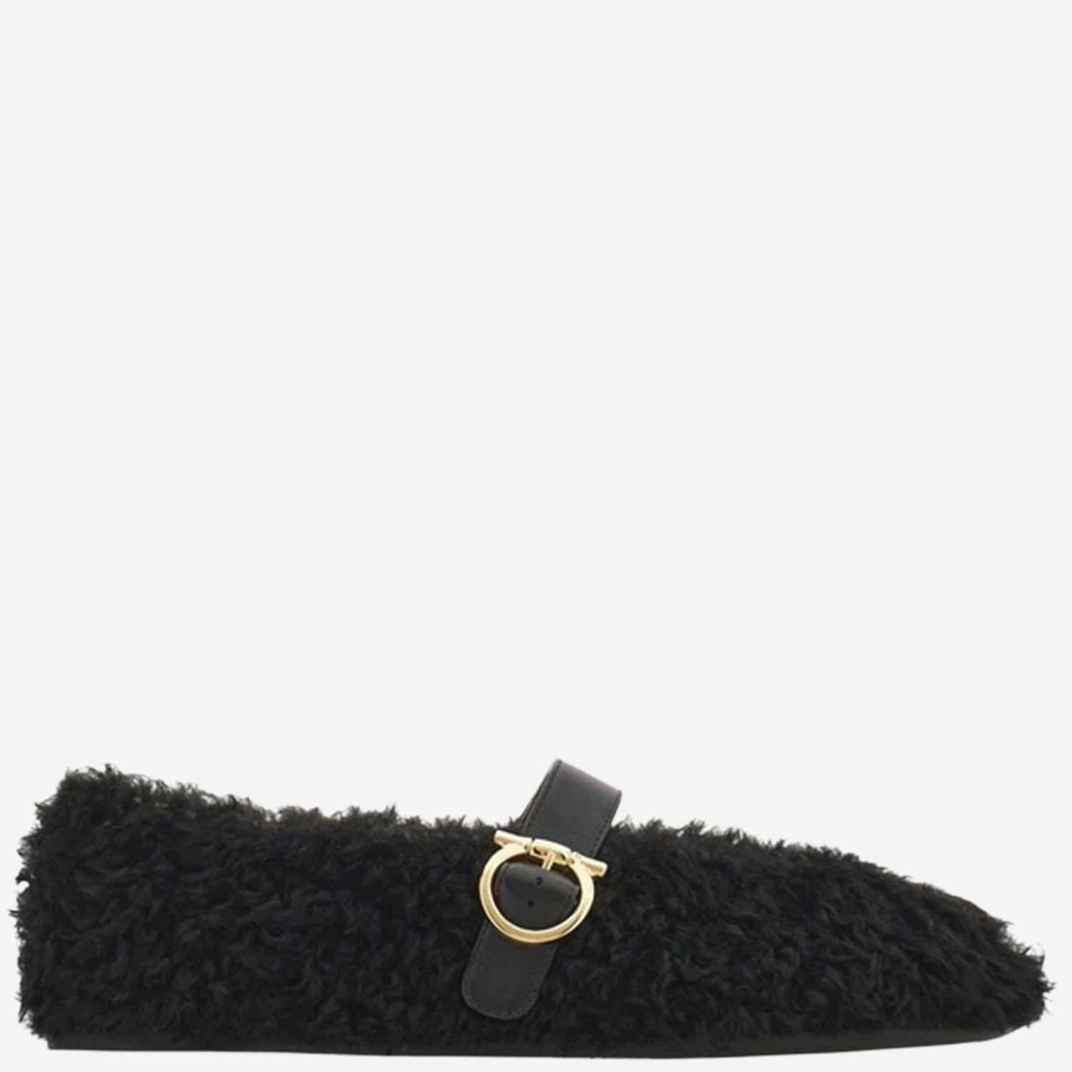 Ballerine ornamento Gancini in shearling 01K586 001NERONEROBISCOTTO SALVATORE FERRAGAMO 
