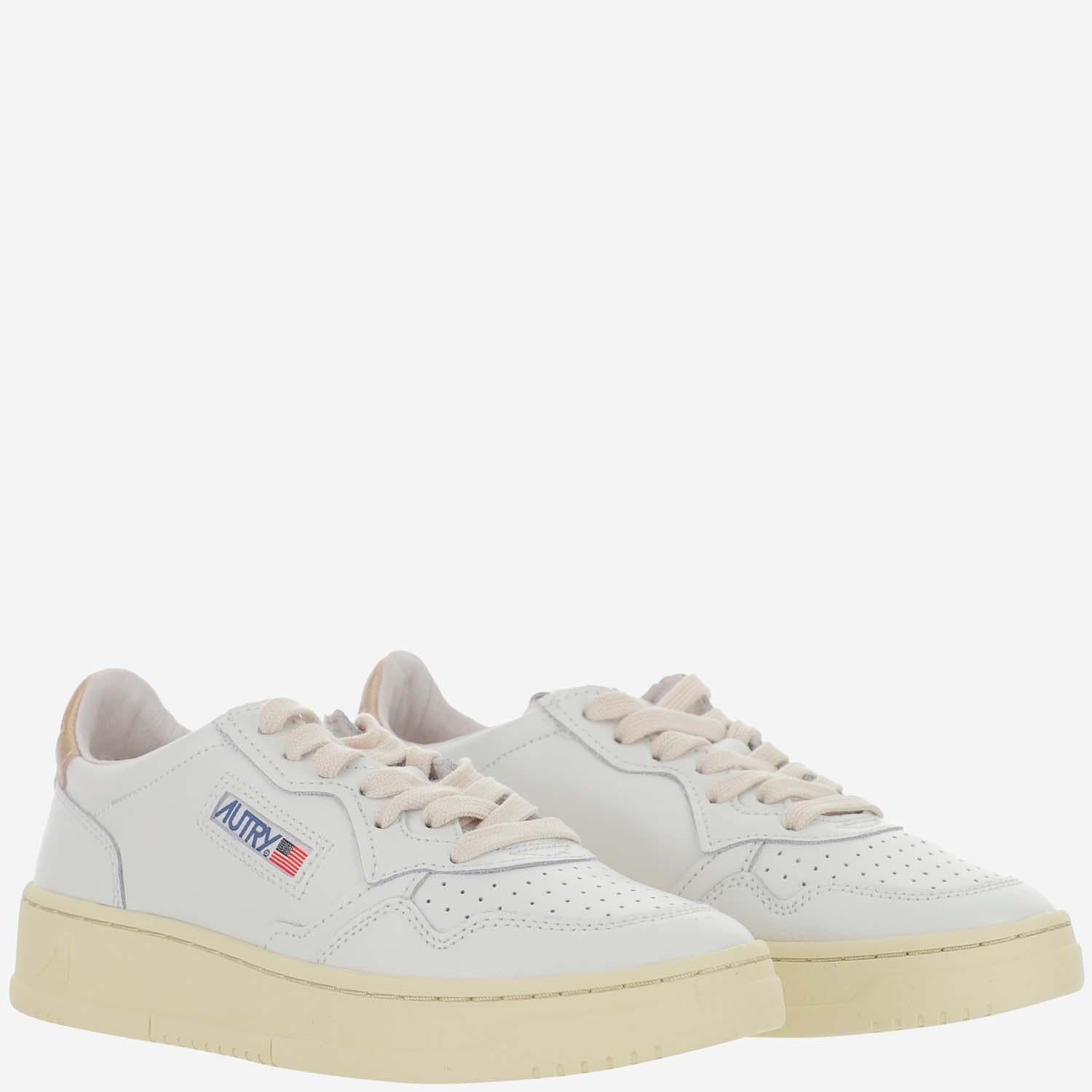 SNEAKERS LOW MEDALIST AULWLL06 LEATLEATWHTGOLD AUTRY 