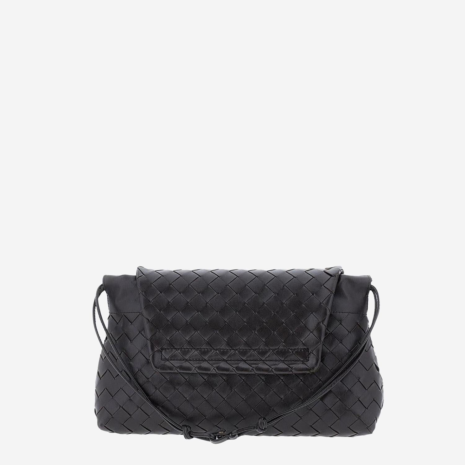 BORSA POUCH GIORNO IN PELLE 857657 V3IV02132 BOTTEGA VENETA 