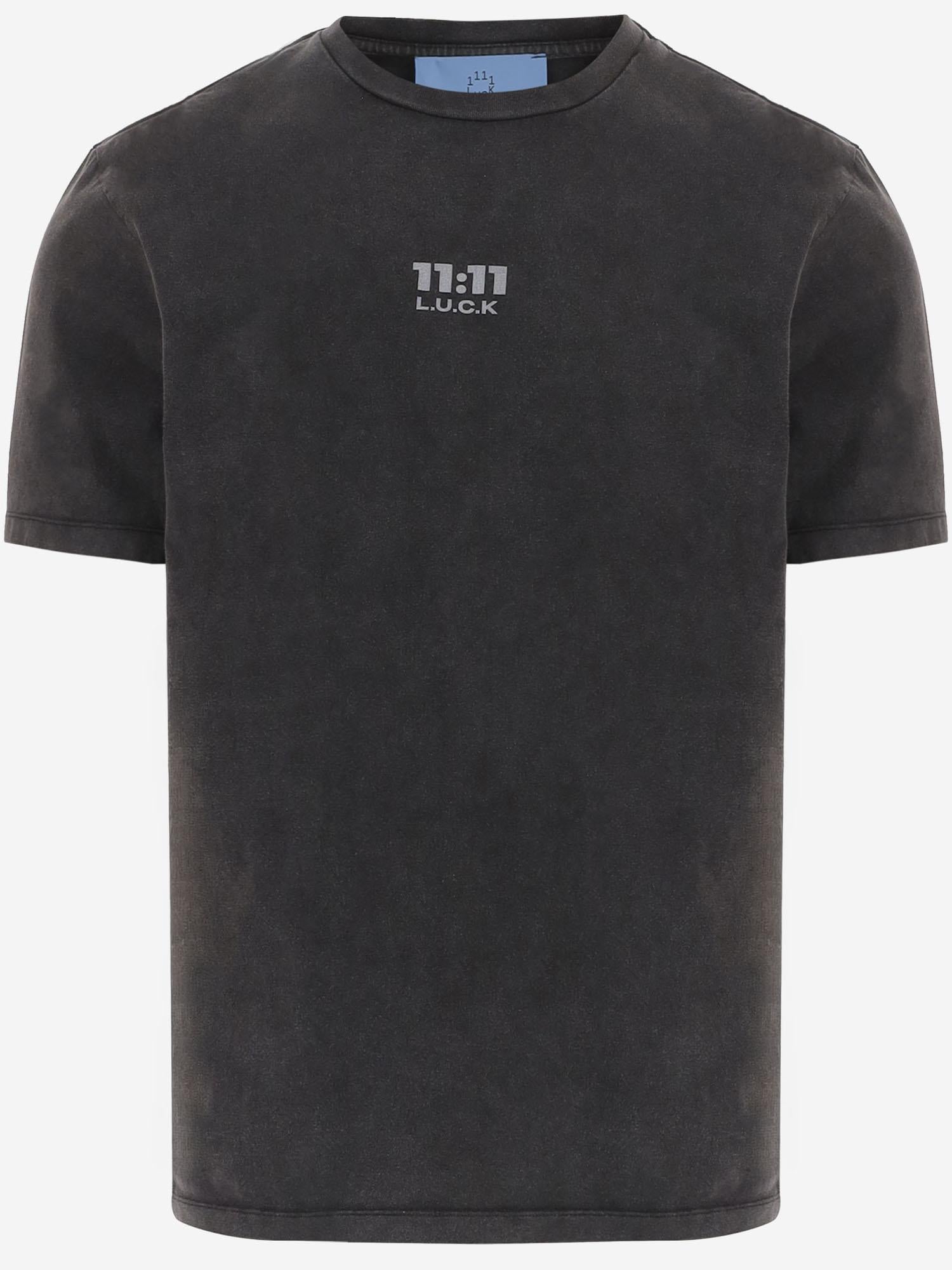T-SHIRT IN COTONE CON STAMPA LOGO 1111LUCKBASICTEE BLACK 11:11 L.U.C.K. 