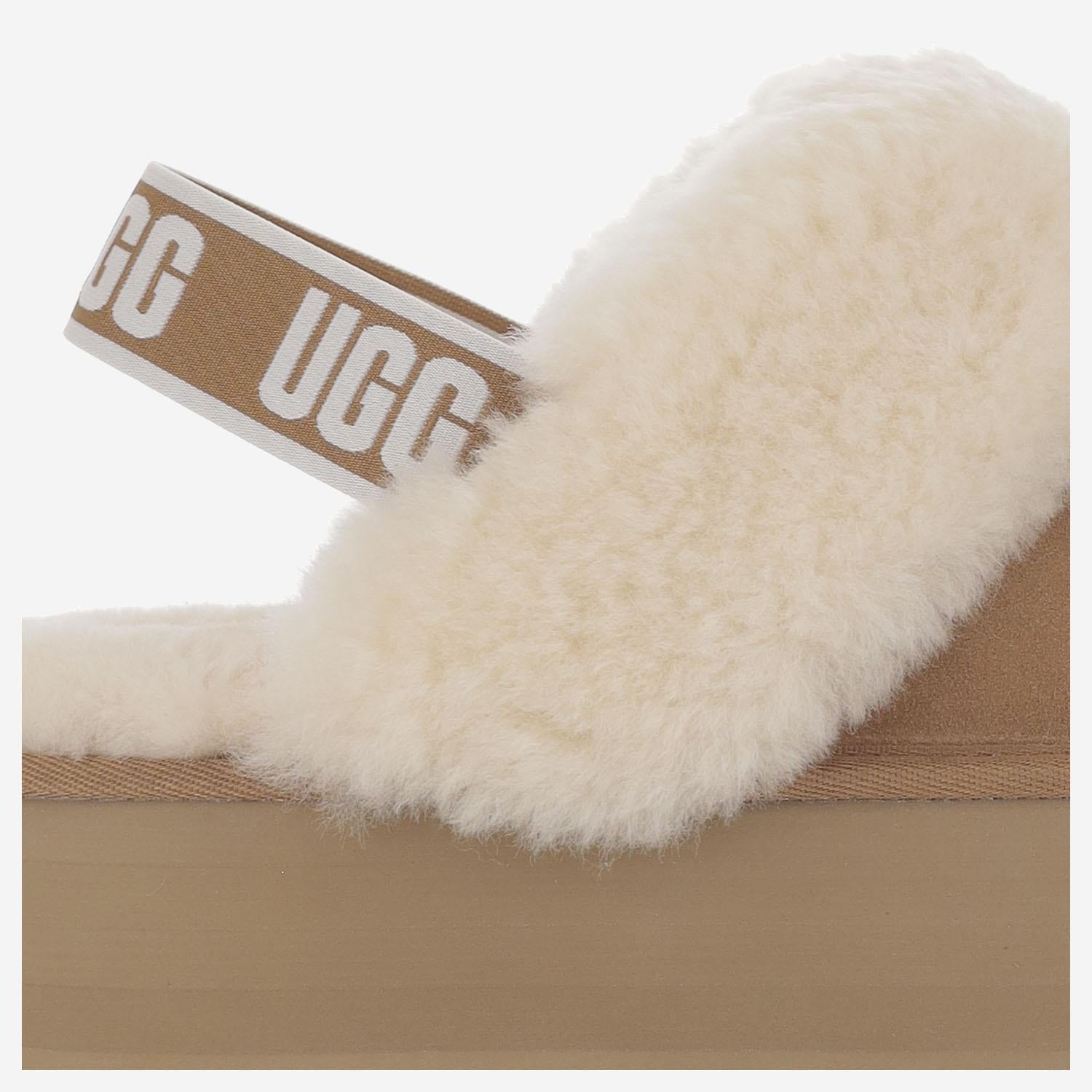 MULES IN PELLE SCAMOSCIATA 1113474 CHE UGG 
