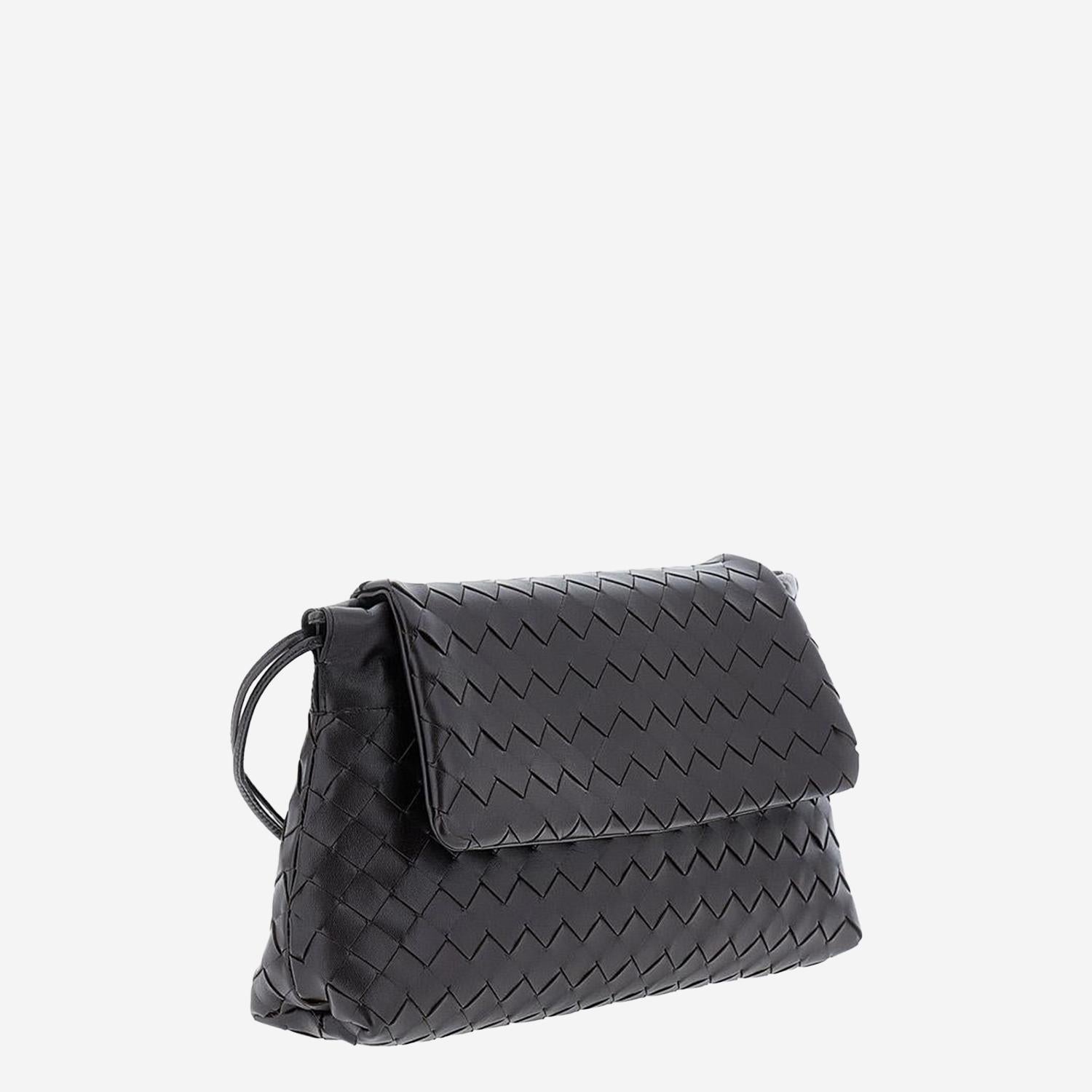 BORSA POUCH GIORNO IN PELLE 857657 V3IV02132 BOTTEGA VENETA 