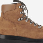 Stivaletti da trekking Lug in pelle scamosciata 843774 V4QN27665 BOTTEGA VENETA 