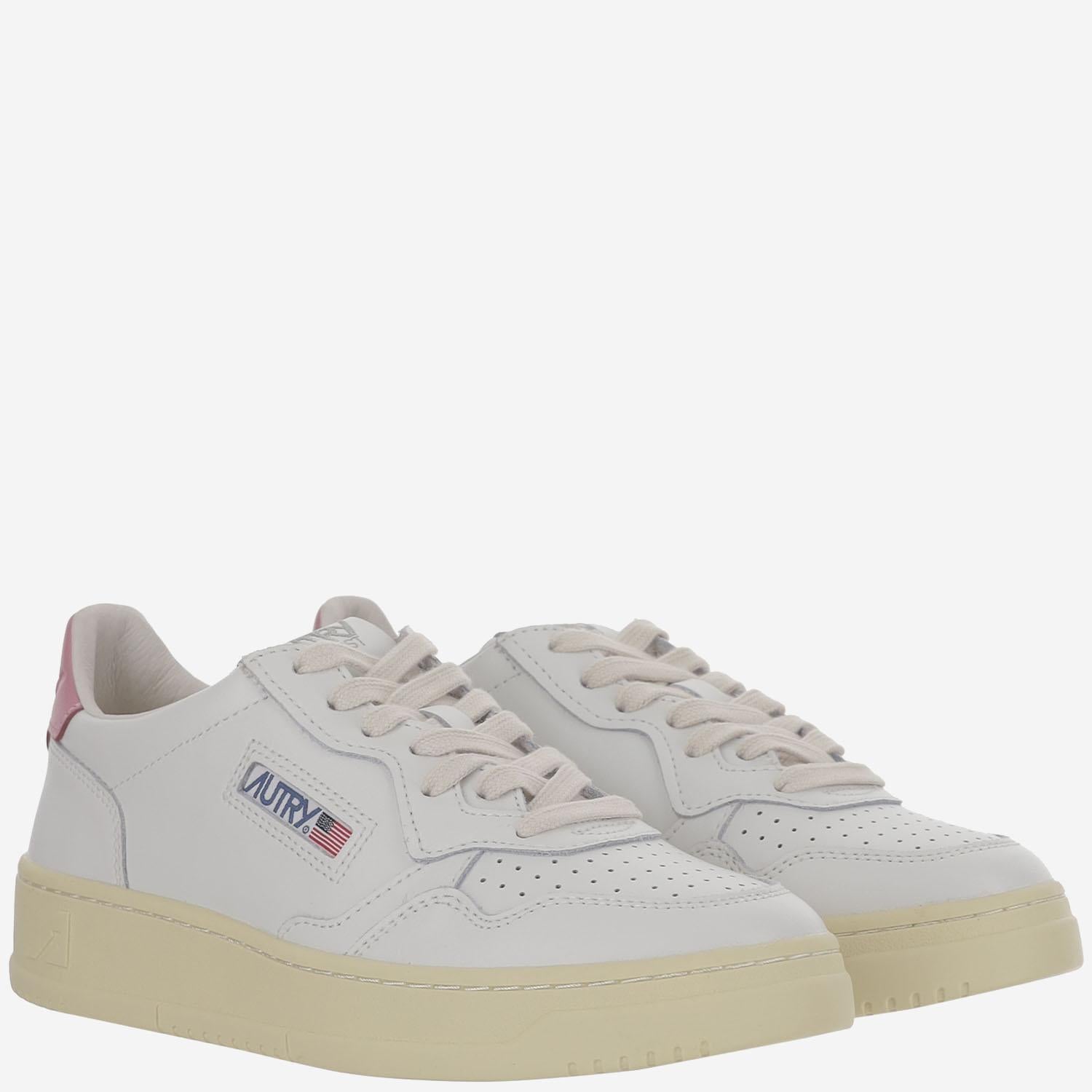 SNEAKERS LOW MEDALIST IN PELLE AULWLL88 WHTPOLIGNAC AUTRY 
