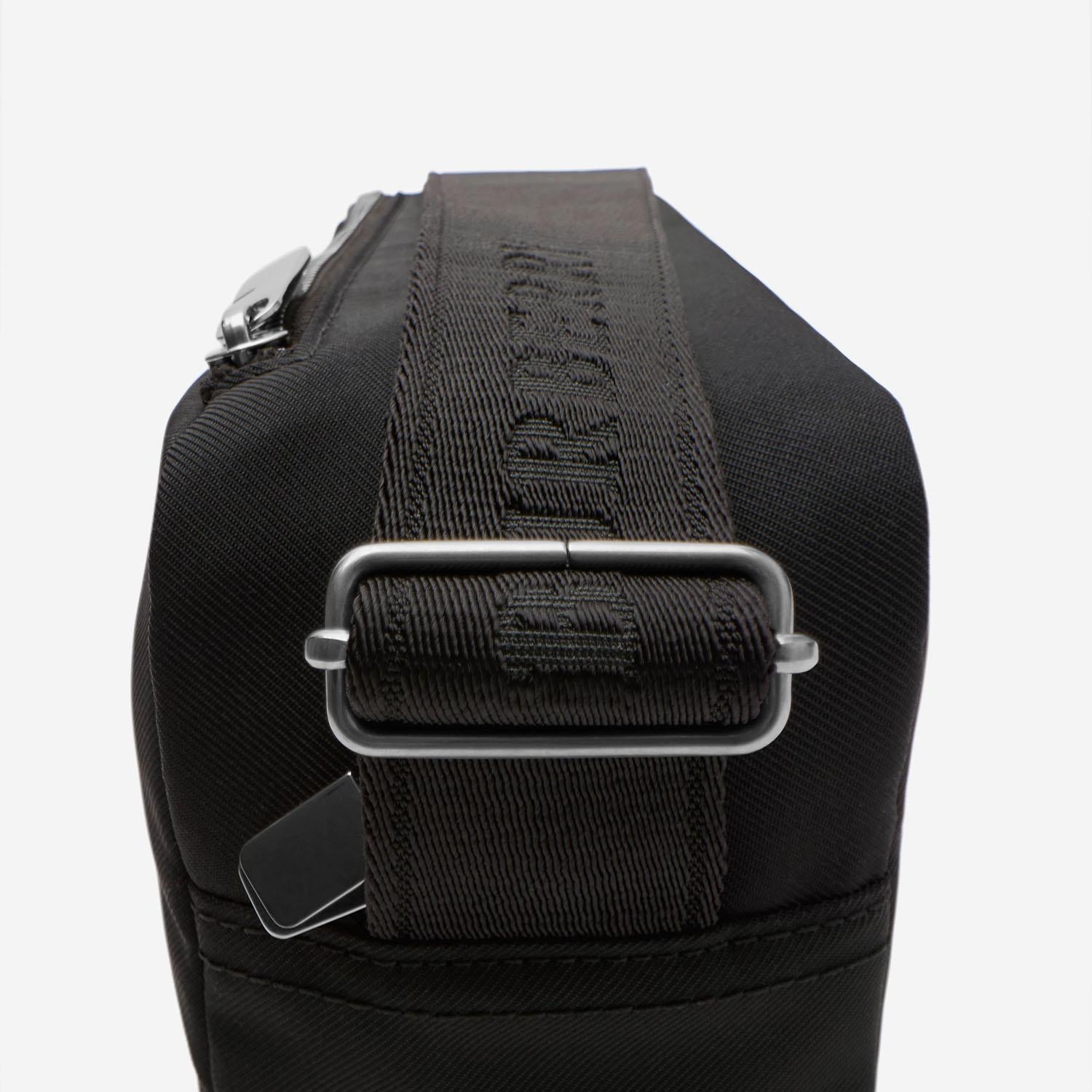 MARSUPIO ORKNEY CON LOGO 8111388 BLACK BURBERRY 