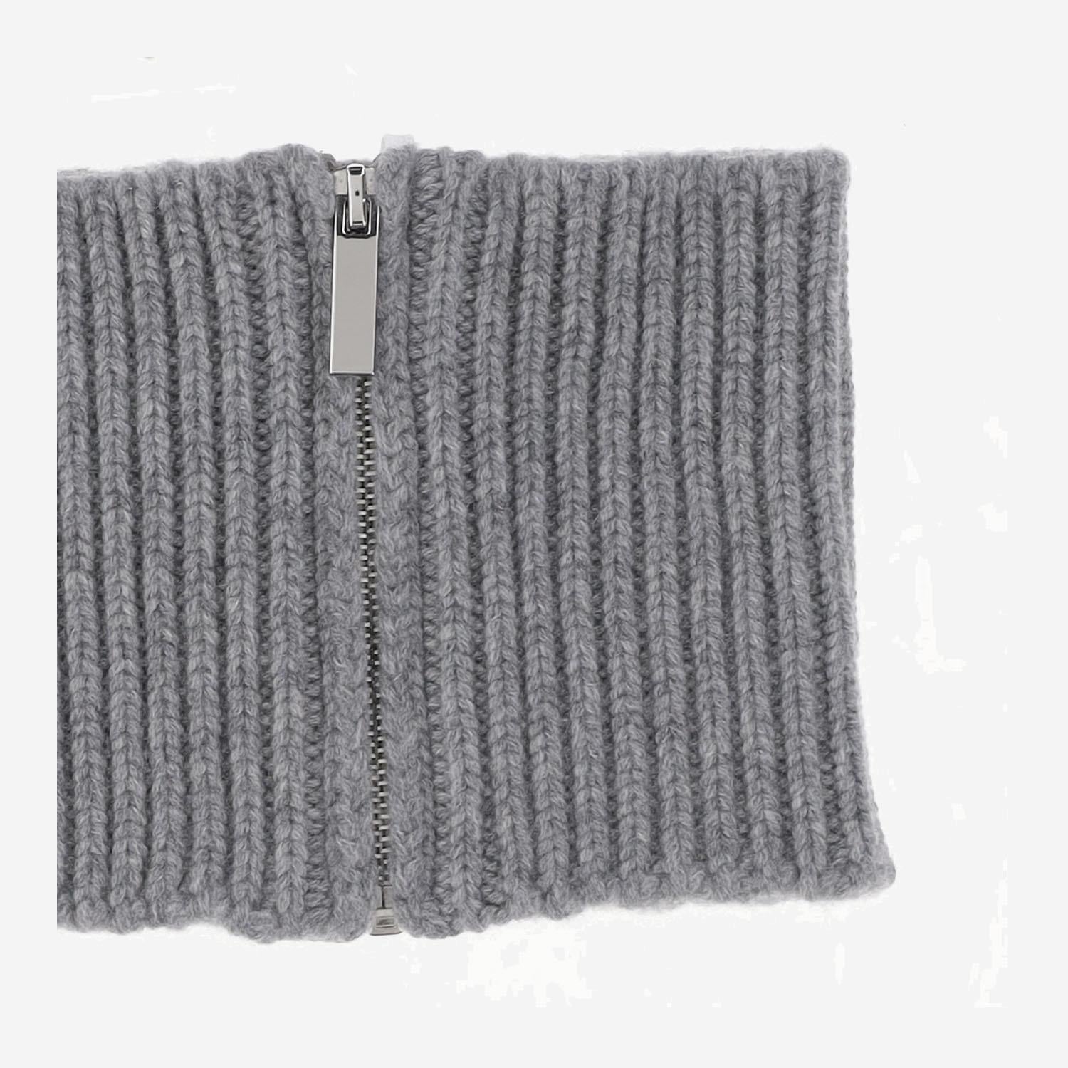 SCIARPA COLLETTO CASH IN MAGLIA DI CASHMERE W25950M 0951 SASUPHI 