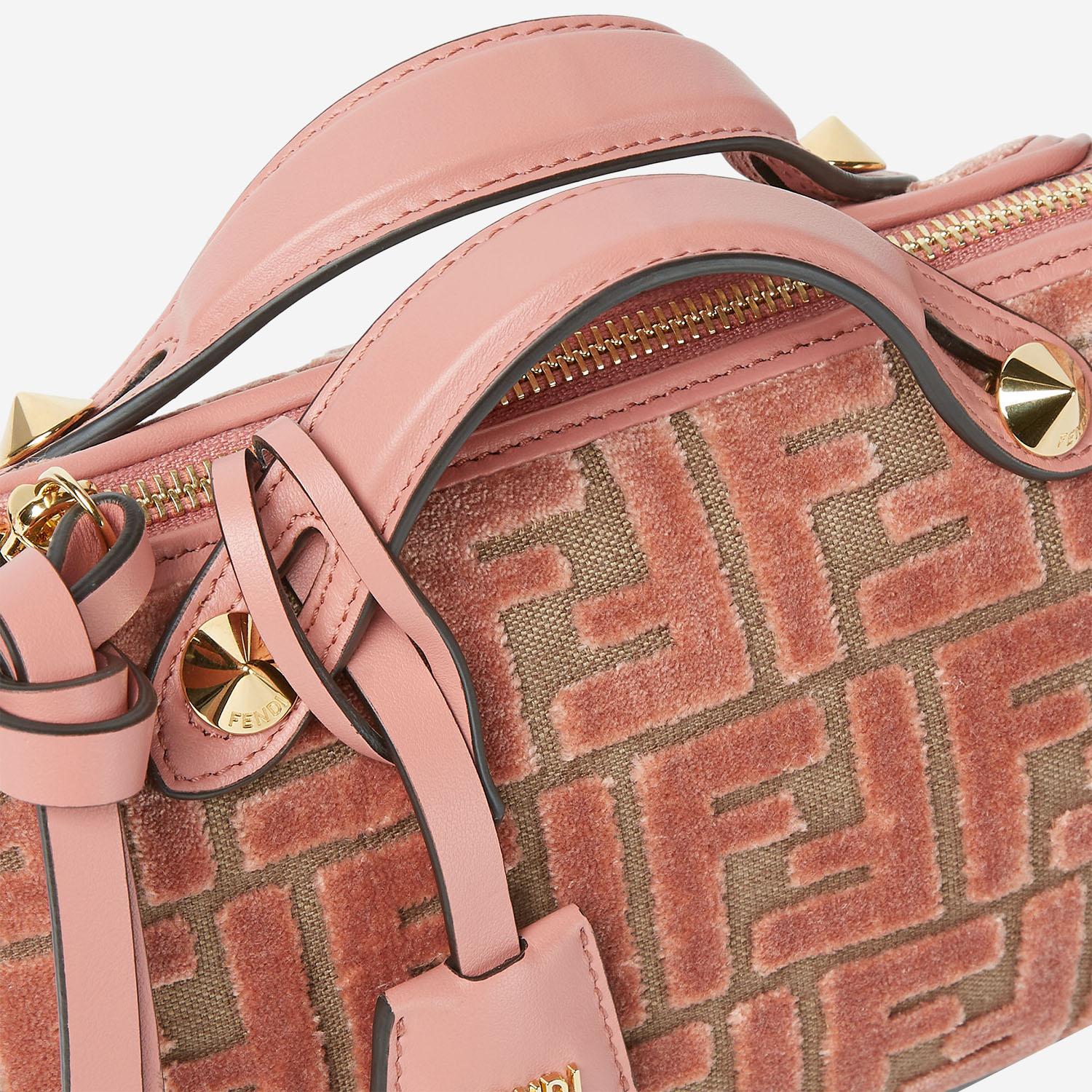 Borsa By The Way Soft Mini 8BS098 AT14F13VM FENDI 