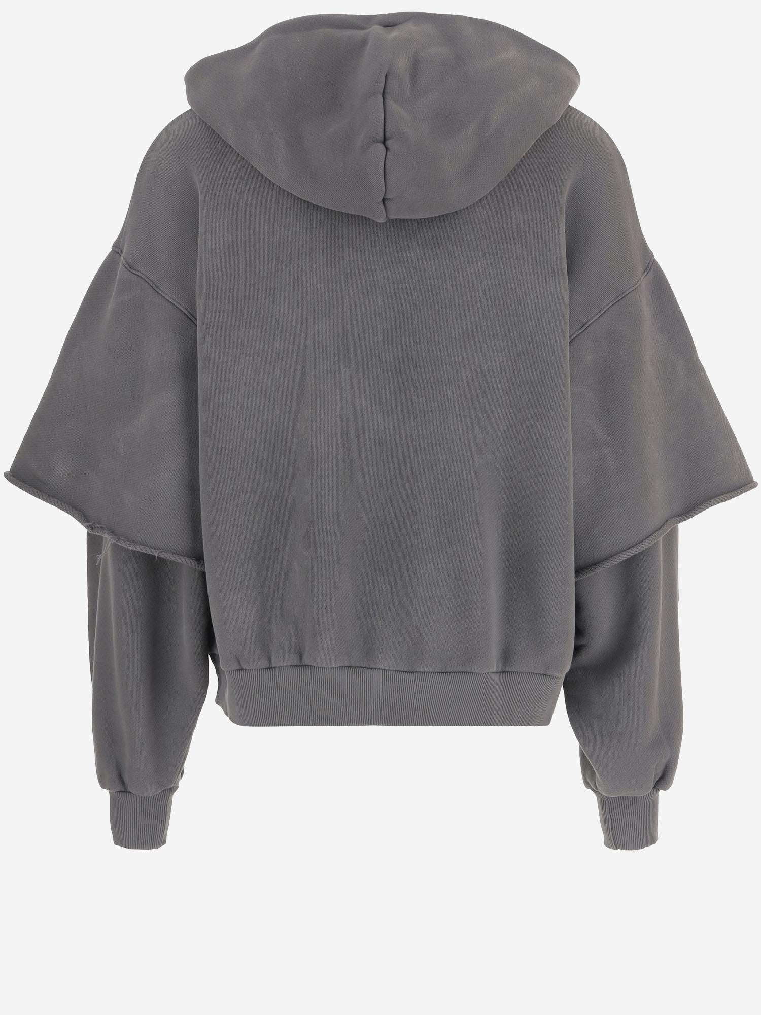 FELPA CON CAPPUCCIO IN COTONE E MANICHE A STRATI I003  CULTURA 