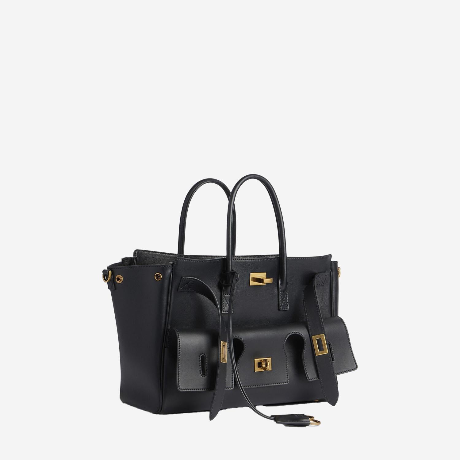 BALENCIAGA 8356892ABAV1000