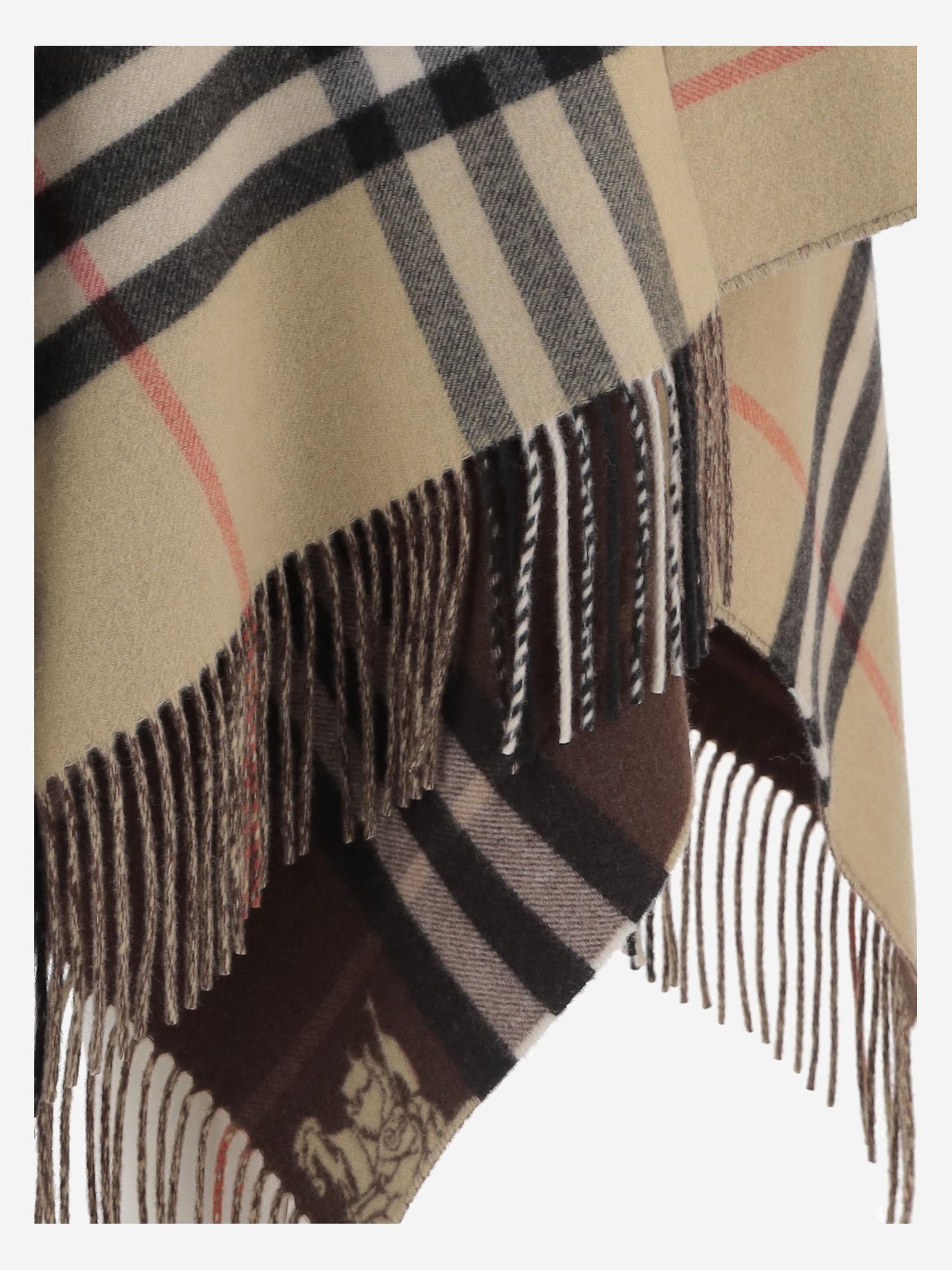 CAPPA REVERSIBILE IN cashmere 8118277 SANDTREACLEBROWN BURBERRY 