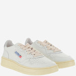 SNEAKERS MEDALIST LOW IN PELLE AULWLL05 WHTSILVER AUTRY 
