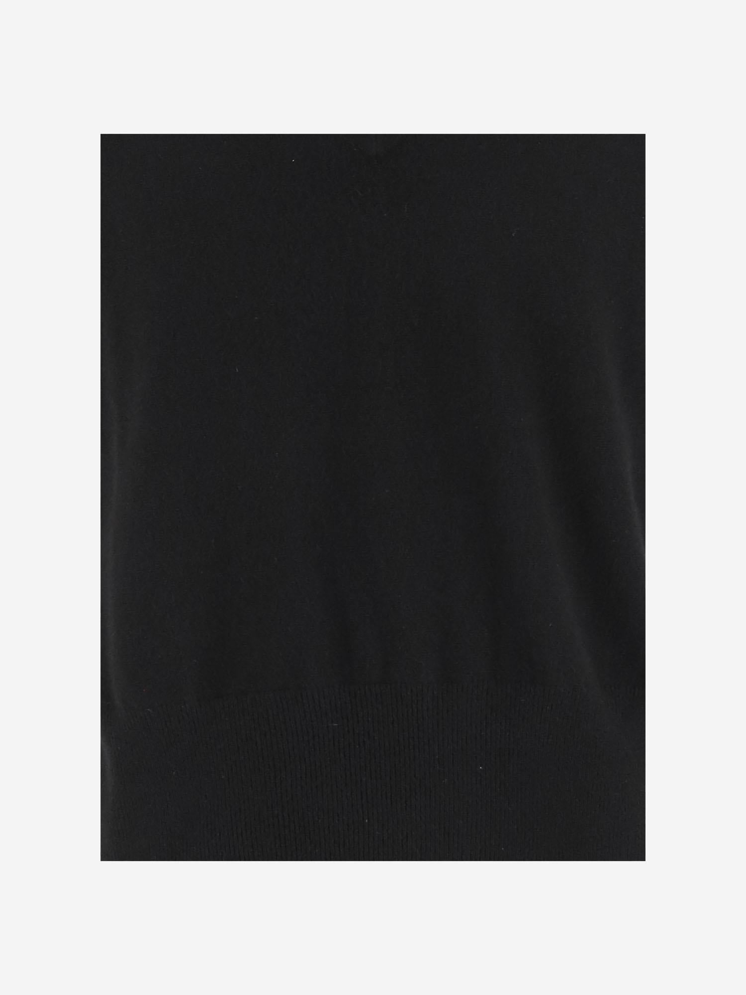TOP LEVI IN CASHMERE 10036Y556 BLK THE ROW 