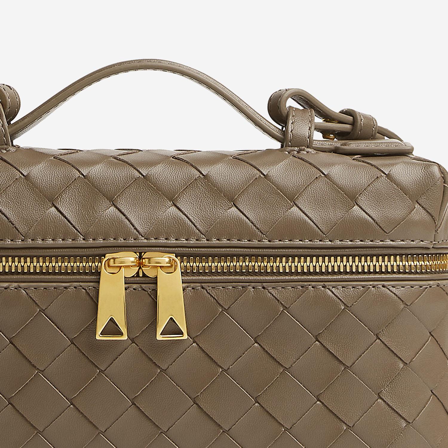 BORSA VANITY BANG BANG IN PELLE 789109 V3IV12355 BOTTEGA VENETA 