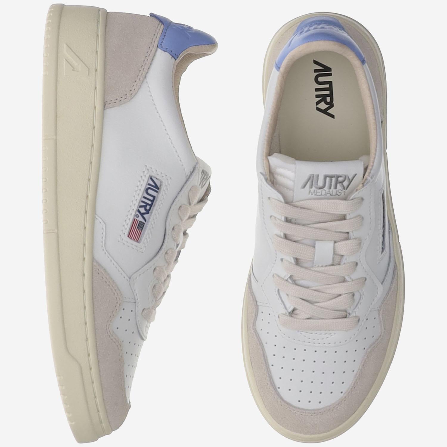 SNEAKERS LOW MEDALIST IN PELLE AULWLS04 WHTDRBLUE AUTRY 