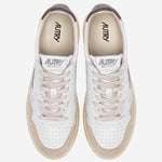 SNEAKERS MEDALIST LOW<BR/> AULMLS15 LEATSUEDEWHTTEAK AUTRY 