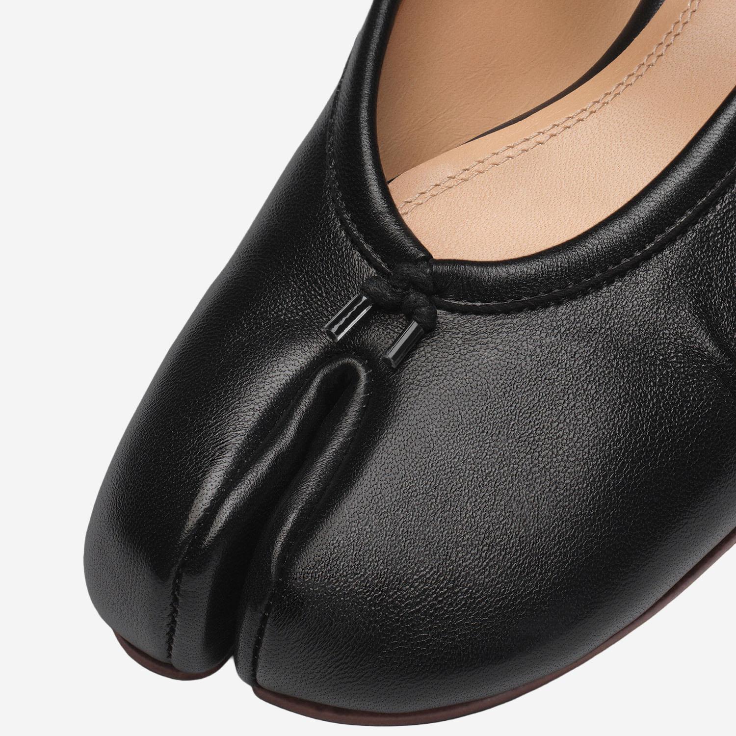 BALLERINE IN PELLE CON PUNTA TABI S39WZ0104 P6853HA334 MAISON MARGIELA 