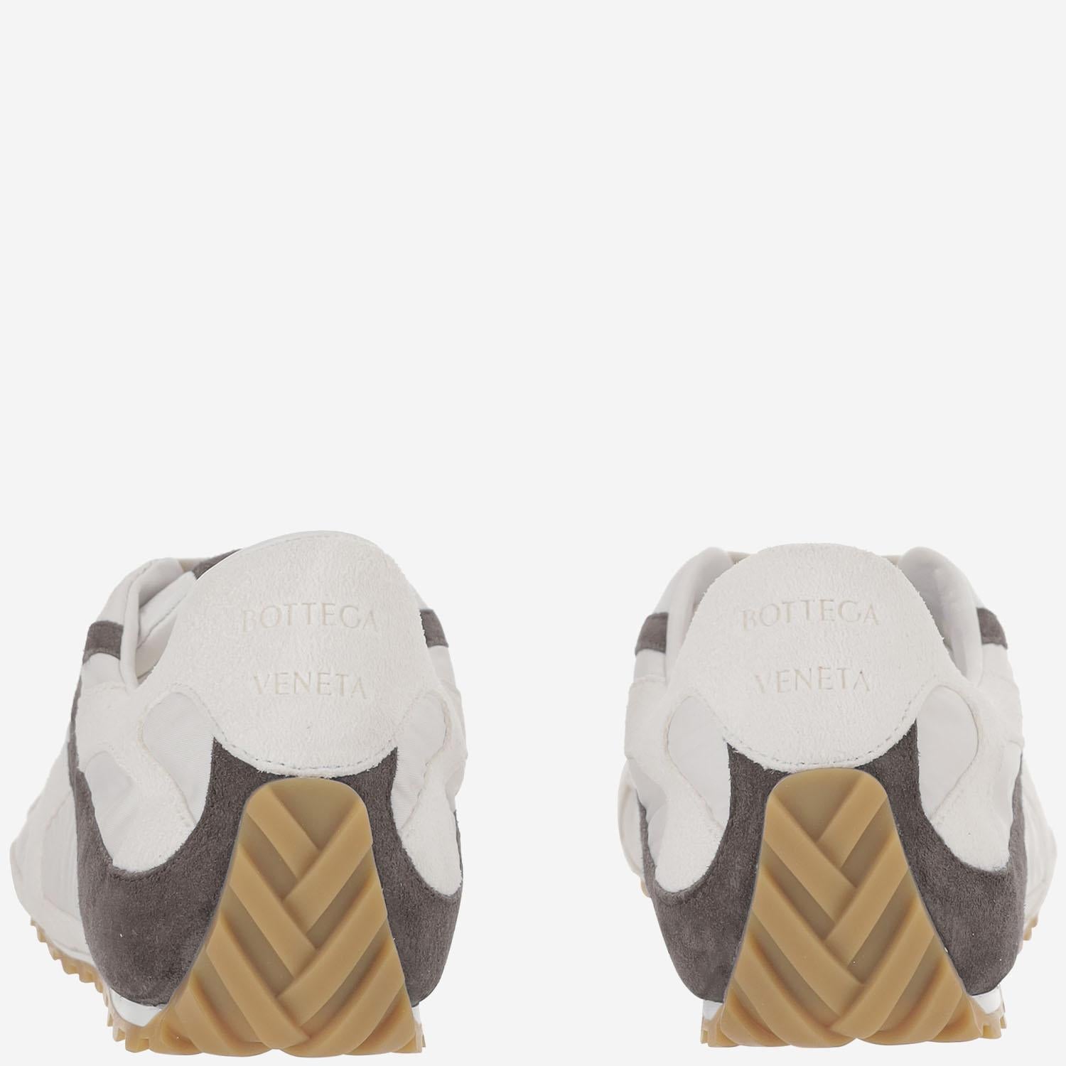 SNEAKERS IN PELLE 867921 V3MS29163 BOTTEGA VENETA 