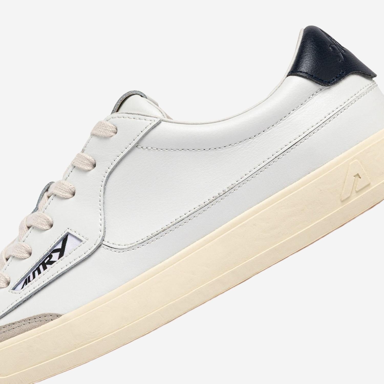 SNEAKERS WINDSCAPE LOW SCLMUK05 LEATSUEWHTSPACE AUTRY 