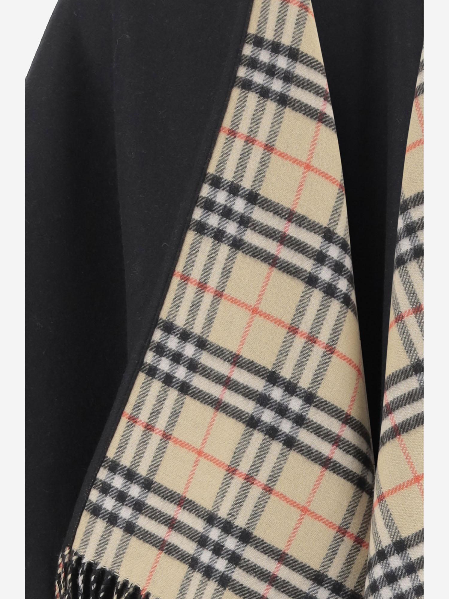 CAPPA REVERSIBILE IN LANA 8122804 BLACKSAND BURBERRY 