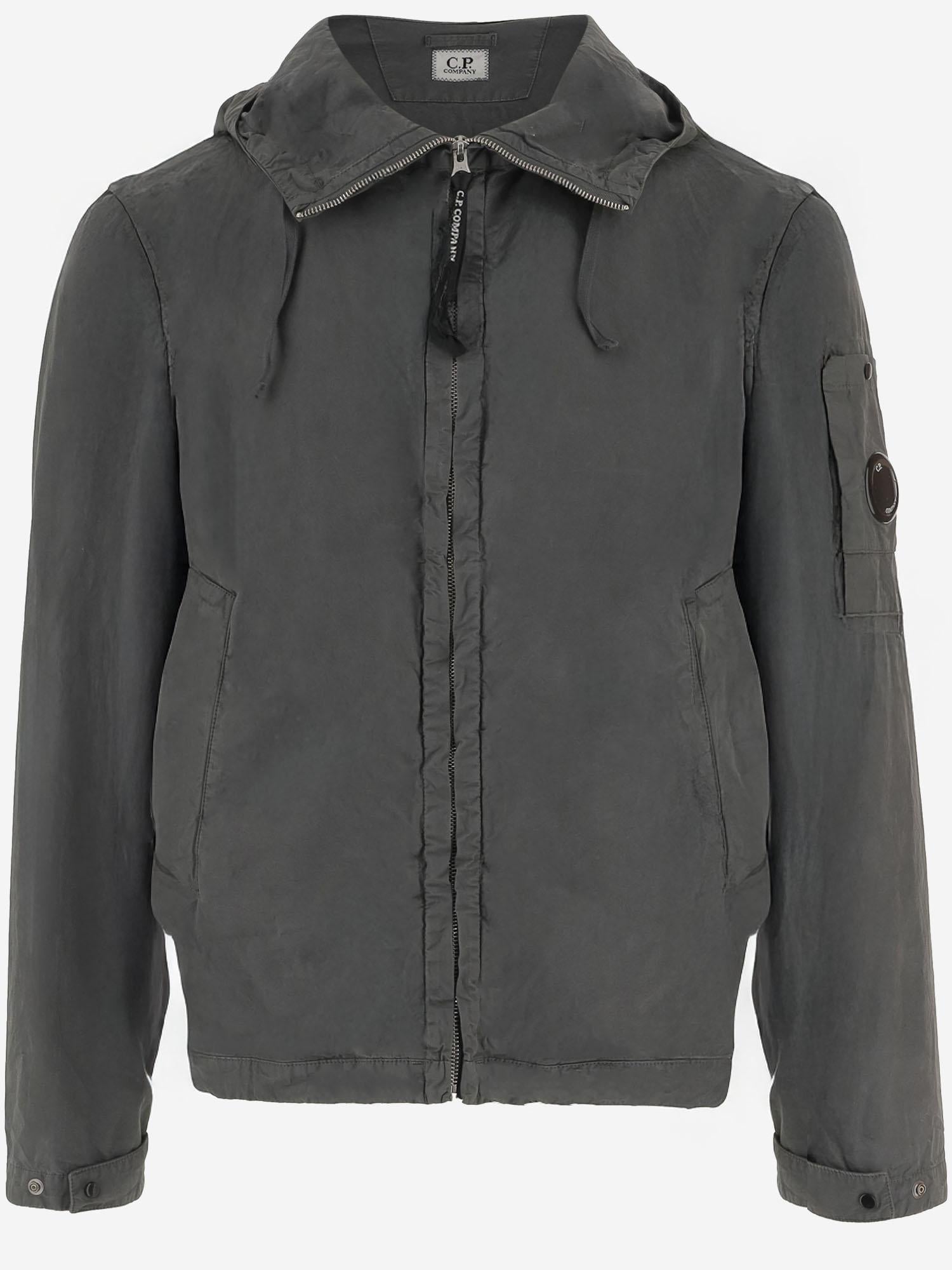 GIACCA IN COTONE CON CAPPUCCIO 20CMOW075A 110324G921 CP COMPANY 