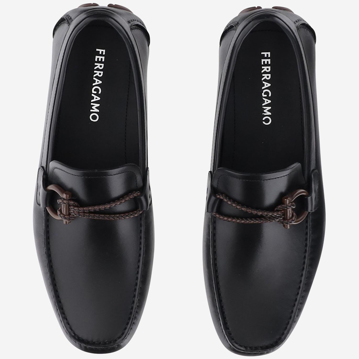 Mocassini Driver con ornamento Gancini FRONT4 110NEROCIOCCOLATONERO SALVATORE FERRAGAMO 