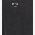 T-SHIRT IN COTONE CON STAMPA LOGO 1111LUCKBASICTEE BLACK 11:11 L.U.C.K. 