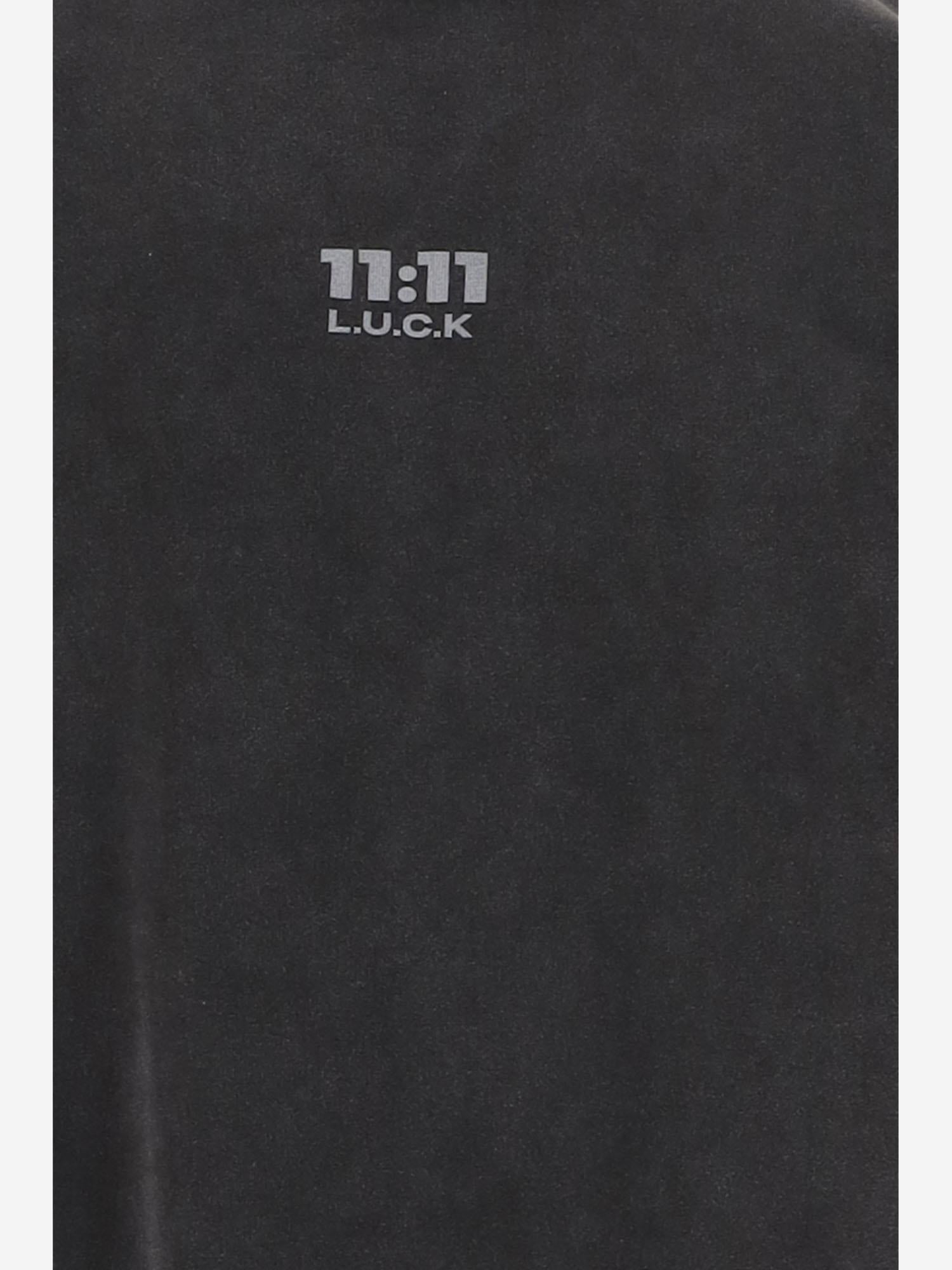 T-SHIRT IN COTONE CON STAMPA LOGO 1111LUCKBASICTEE BLACK 11:11 L.U.C.K. 