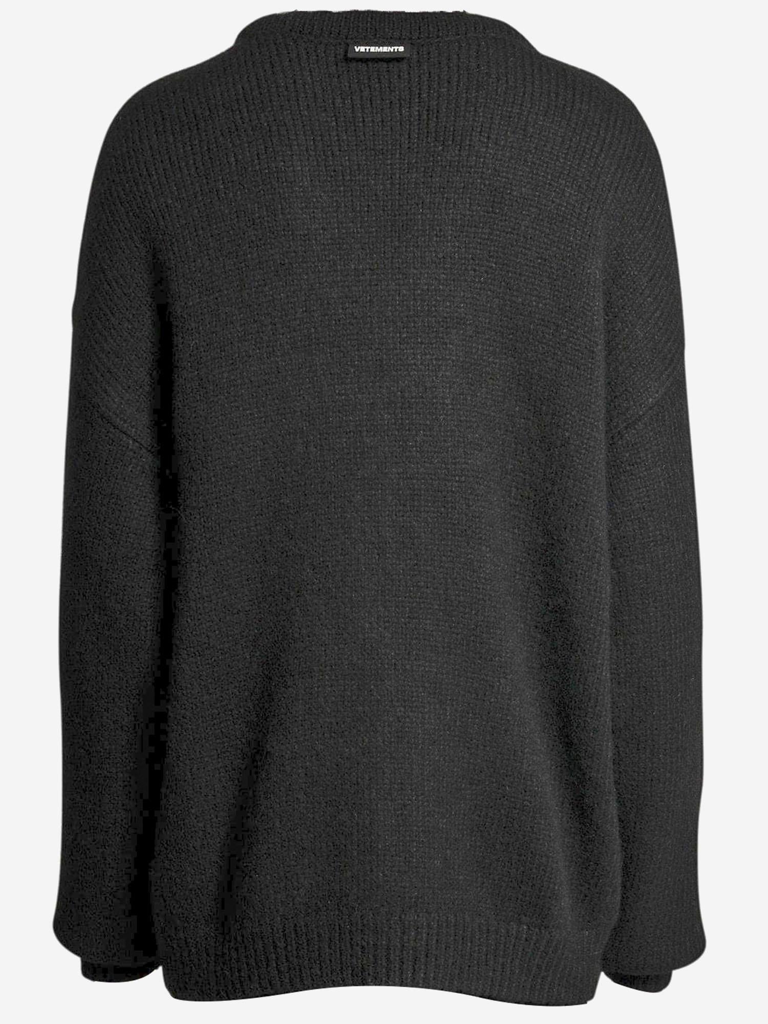 CARDIGAN IN ALPACA E LANA CON BOTTONI MISMATCH UE54KN240B BLACK VETEMENTS 