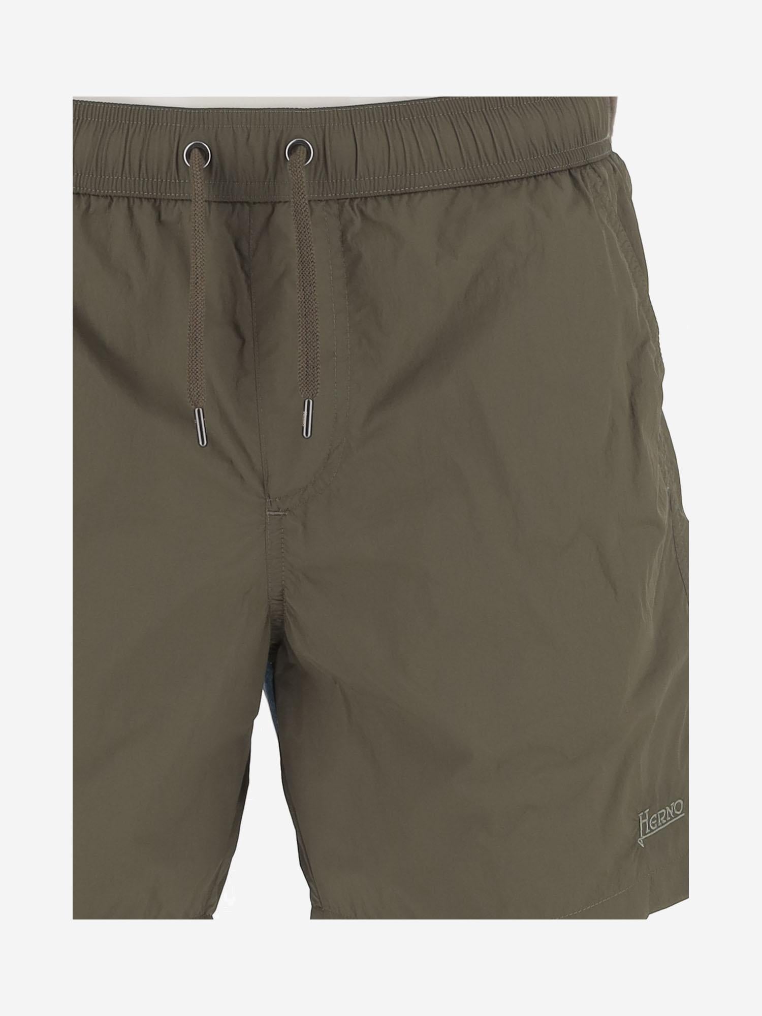SHORTS DA BAGNO IN ULTRALIGHT CREASE CST00001U 12494Z7730 HERNO 