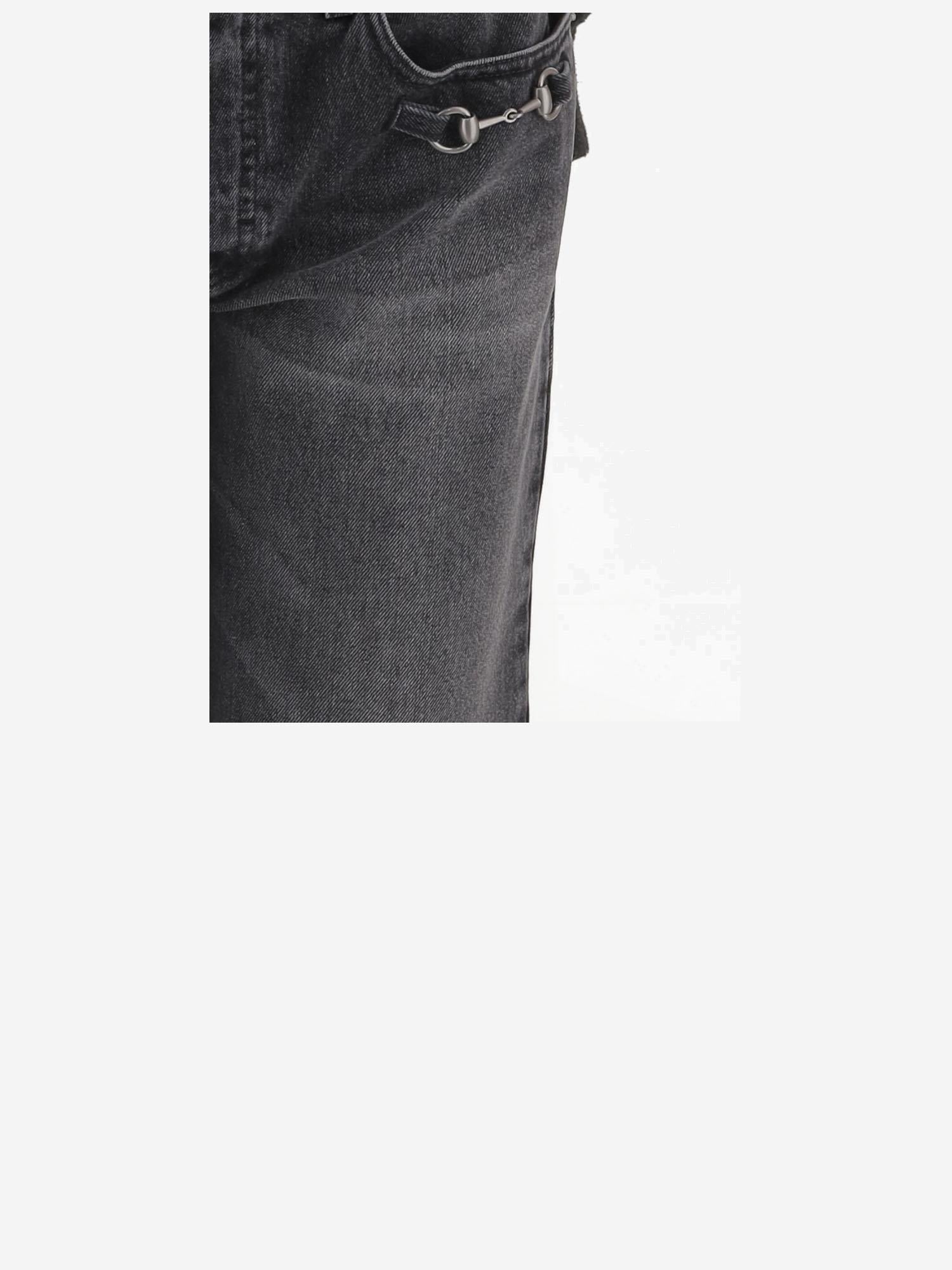 Jeans in denim di cotone con dettaglio morsetto 866906 XDDF11165 GUCCI 